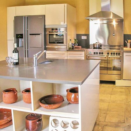 Lovely Home In Valojoulx エクステリア 写真